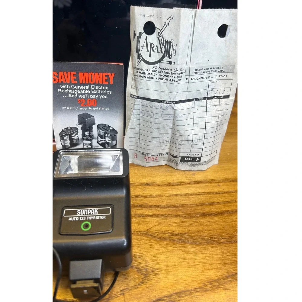 Sunpak‎ Auto 133 Thyristor Flash Unit Black Plastic Vintage camera accessories
